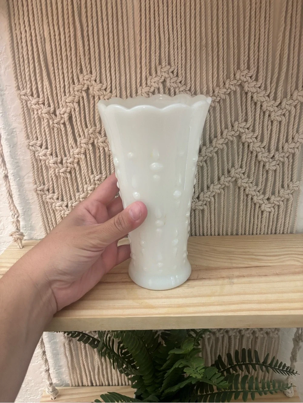 Anchor Hocking vintage milk glass vase 